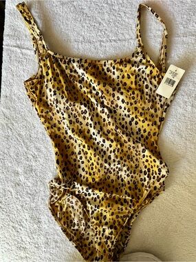 JUICE Leopard Print One-Piece Swimsuit - Gold & Black